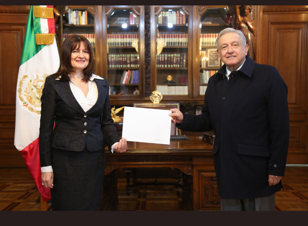 Excma. Sra. Argyro Papoulia, Embajadora de la República Helénica
