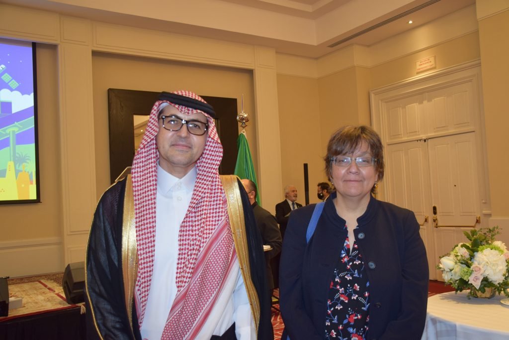Excmo. Sr. Haytham al Malki, Embajador de Arabia Saudita y Amparo Anguiano, Directora para África y Medio Oriente de la SRE.