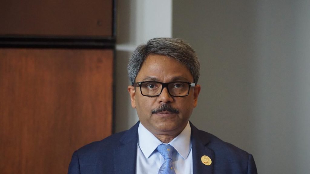 S.E. Shahriar Alam, Ministro de Estado de Relaciones Exteriores de Bangladesh.