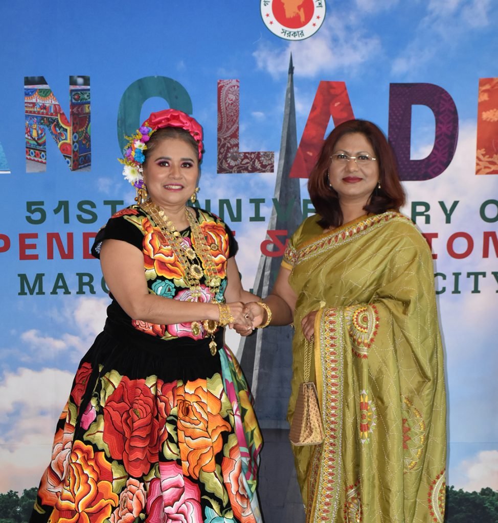 Excma. Sra. Abida Islam, Embajadora de Bangladesh y la Diputada Rosalinda Domínguez Flores, Presidenta del Grupo de Amistad, México-Bangladesh