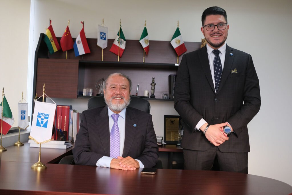 Ing. Marco Antonio Méndez Cuevas, Presidente de la UMAI e Ing. EDzon Morales, Vicepresidente Internacional de la UMAI. Ing. Marco Antonio Méndez Cuevas, Presidente de la UMAI e Ing. EDzon Morales, Vicepresidente Internacional de la UMAI.