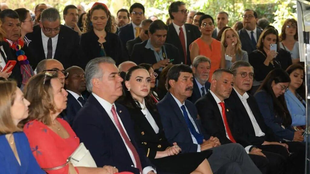 Los asistentes a la fiesta nacional de Francia.