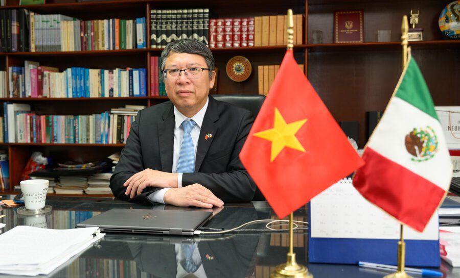 EXCMO. SR NGUYEN VAN HAI, EMBAJADOR DE LA REPÚBLICA SOCIALISTA DE VIETNAM EN MÉXICO
