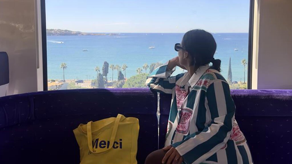 Vistas panorámicas entre Toulon y Cassis en tren.