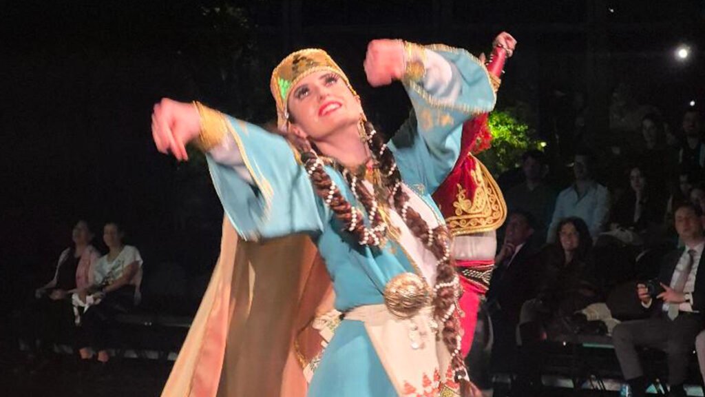 La celebración de Novruz fue organizada conjuntamente por las embajadas de Azerbaiyán, Türkiye y Kazakstán.