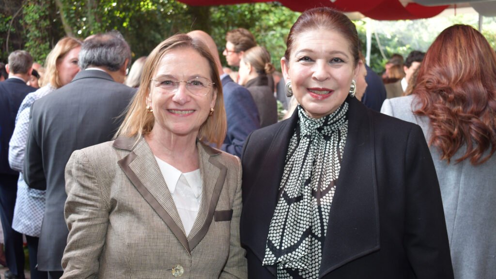 Delphine Borione, embajdora de Francia y Maria Teresa Mercado, Subsecretaria de Relaciones Exteriores de México.