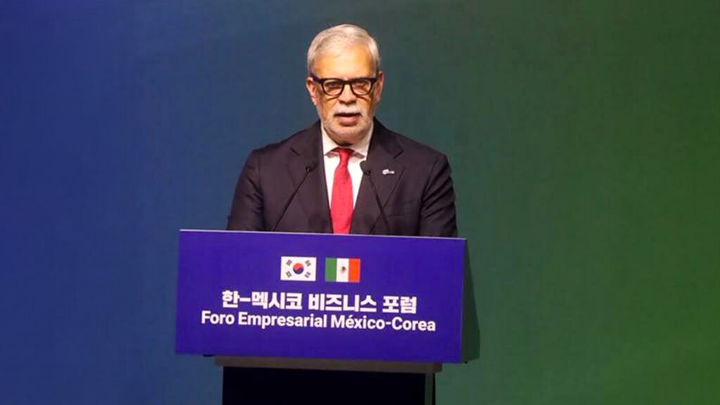 Francisco González, Vice Presidente de COMCE.